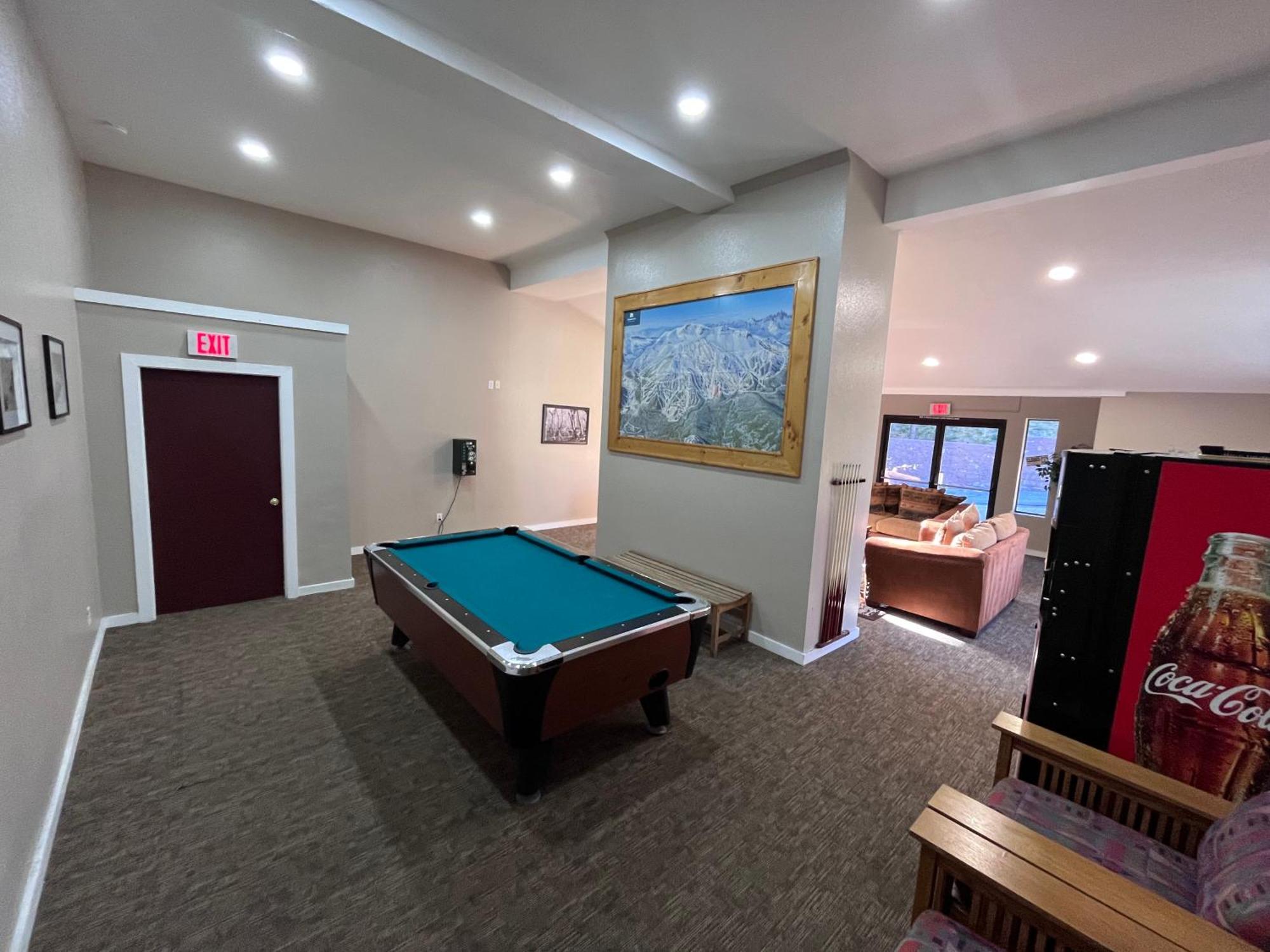 ממות' לייקס Tastefully Remodeled Condo At Mammoth Ski & Racquet Club, Hot Tub, Garage, 10 Min Walk To Ski Lifts מראה חיצוני תמונה