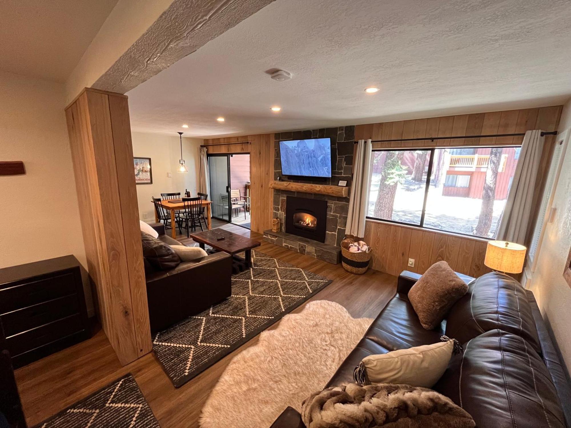 ממות' לייקס Tastefully Remodeled Condo At Mammoth Ski & Racquet Club, Hot Tub, Garage, 10 Min Walk To Ski Lifts מראה חיצוני תמונה