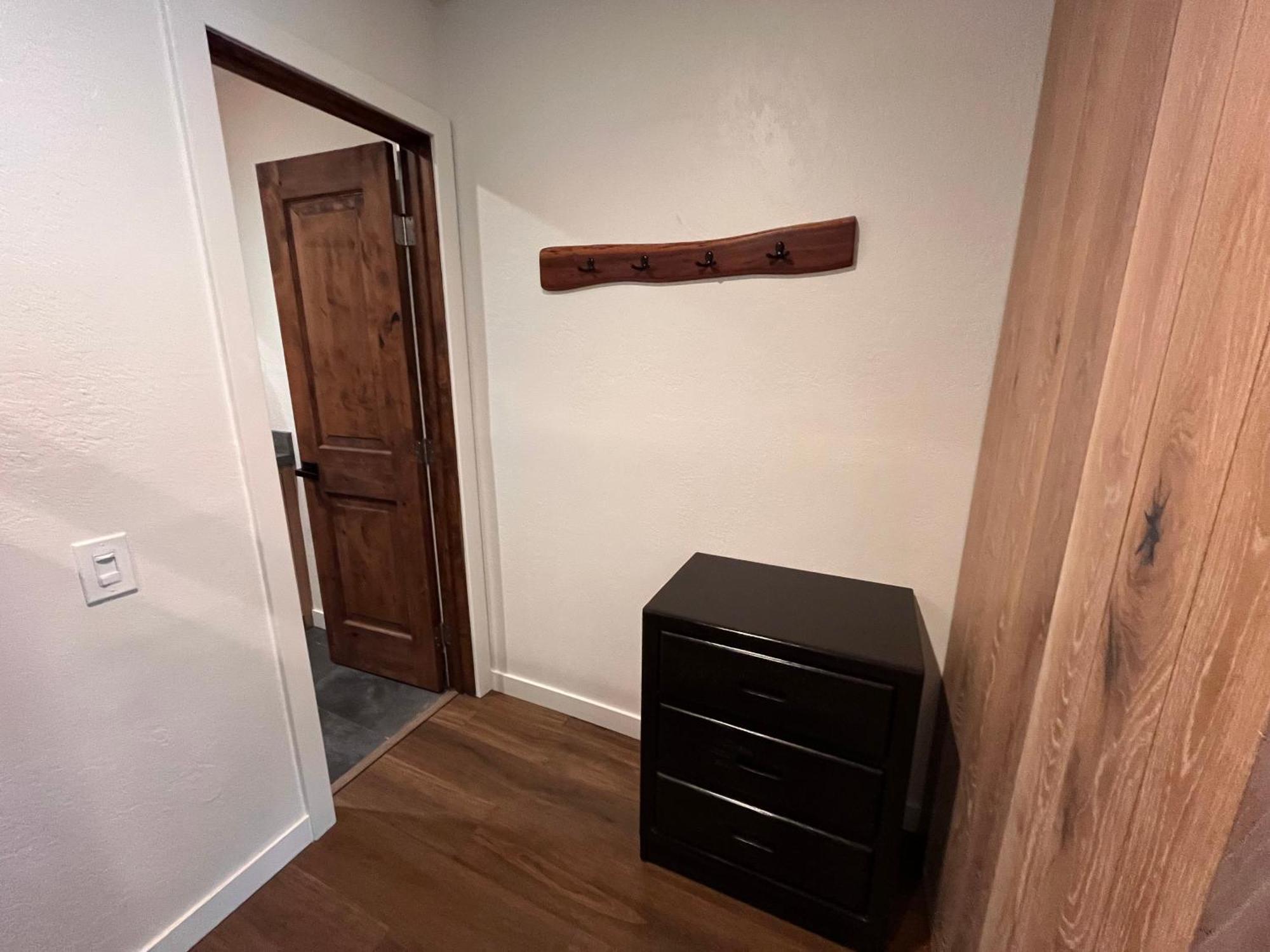 ממות' לייקס Tastefully Remodeled Condo At Mammoth Ski & Racquet Club, Hot Tub, Garage, 10 Min Walk To Ski Lifts מראה חיצוני תמונה